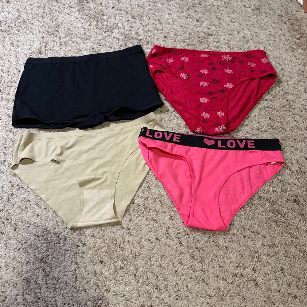 Women's Unbranded Panties XL Black Pink Red Beige 4-Pack